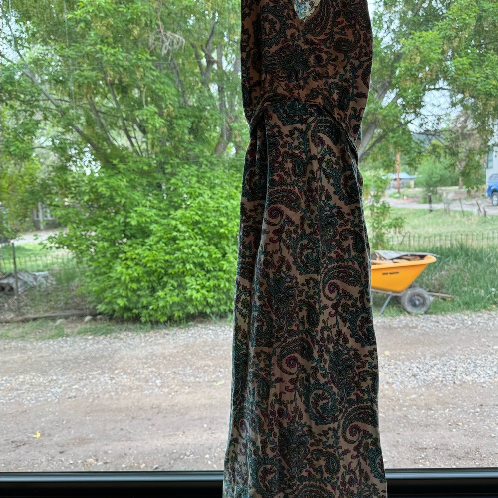 Elegant Paisley Print Dress